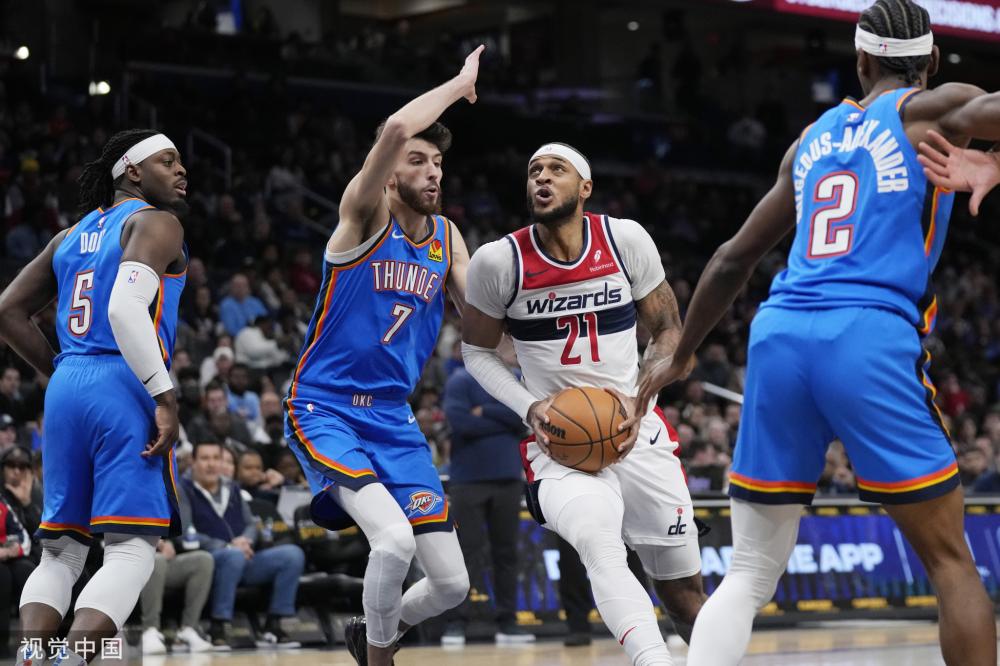 他不仅送出 他不仅送出