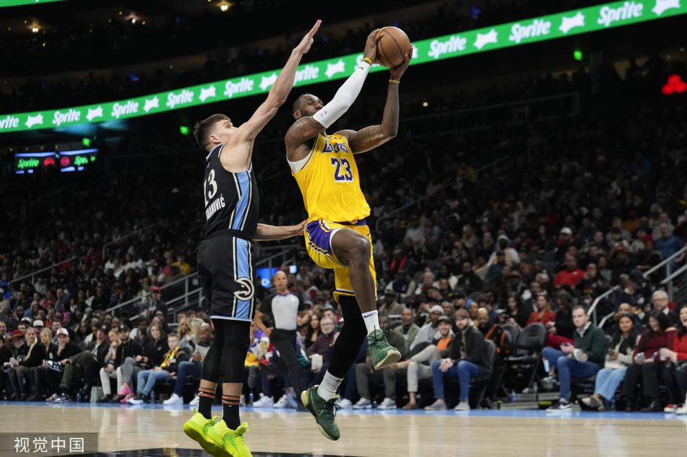 足队的表现 足队的表现